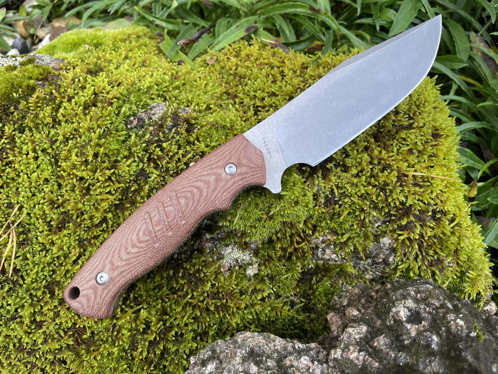 Bushcraft Explorer Sandvik 14C28N – outdoorový nůž s Micarta rukojetí 02